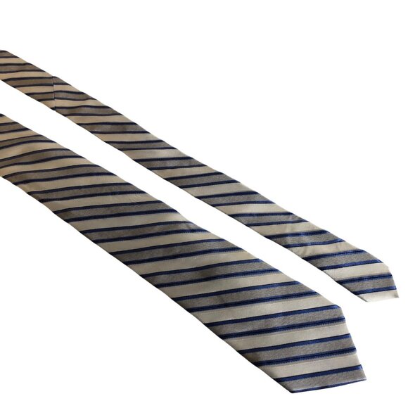 Calvin Klein Silk Tie Blue Gray Striped Mens Necktie Accessory Office Work Gift - Picture 1 of 7
